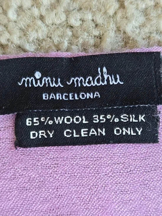 Minu Madhu Wool/Silk Scarf Lavender Purple Barcelona Spain - Picture 2 of 13